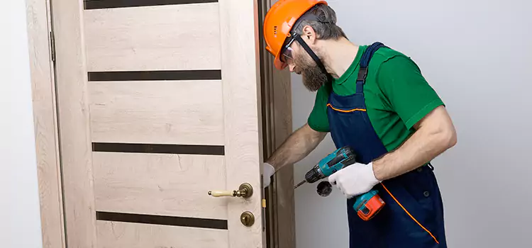 Replace Internal Door Handle with Lock Lochearn