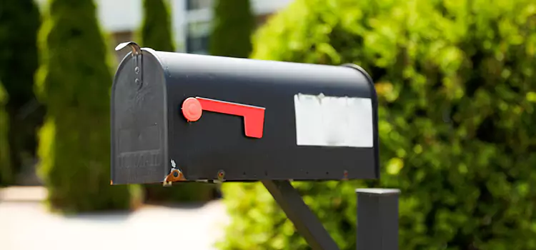Secure Mailboxes for Packages Lochearn